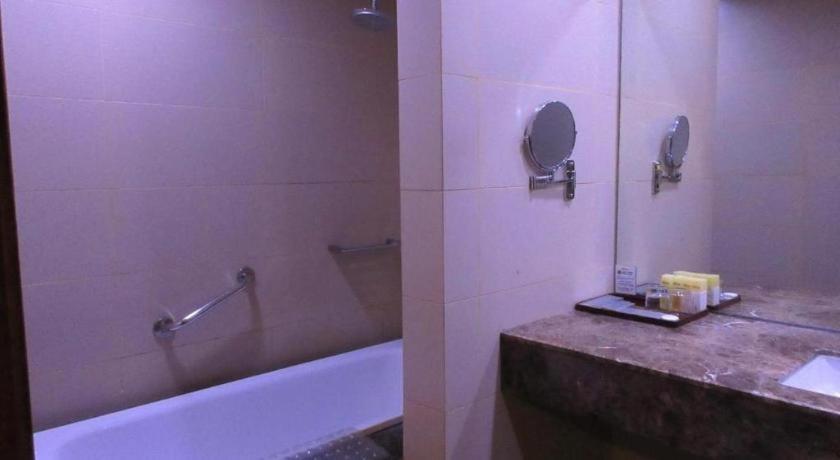 לבואן Hotel Aifa מראה חיצוני תמונה